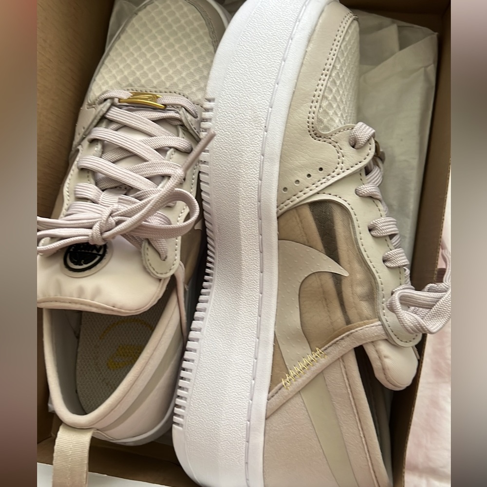 Nike womens 6.5